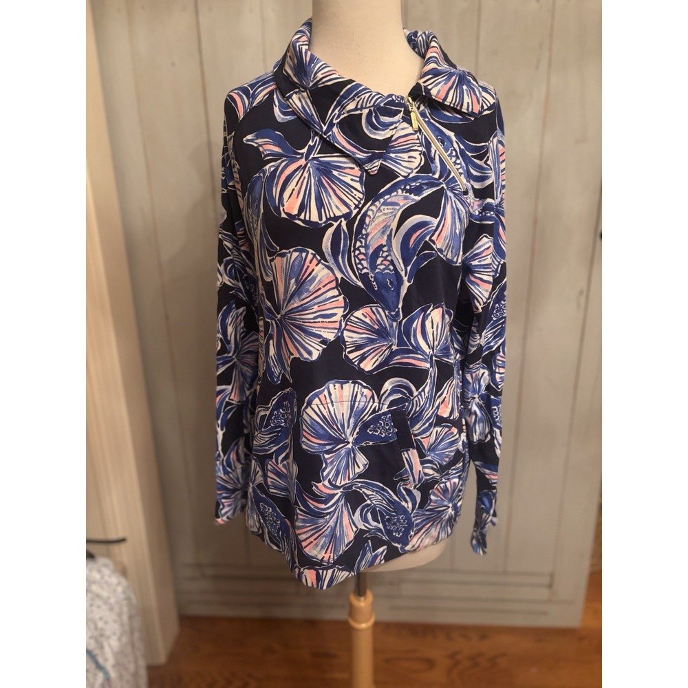 NWT Lilly Pulitzer Women's UPF 50+ Booker Popover Bright Navy In Reel Life Sz M